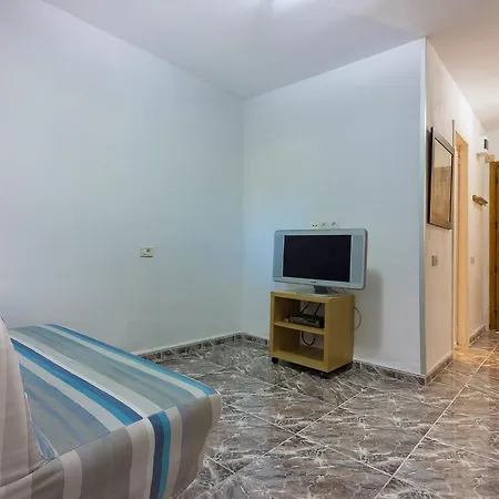 First Line Playa Las Vistas Apartment